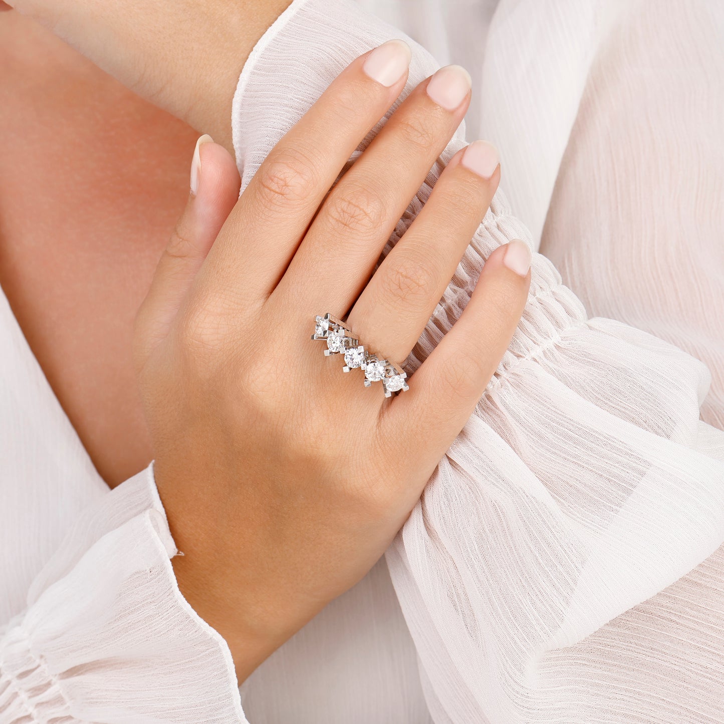 5-Round Cut Engagement Ring