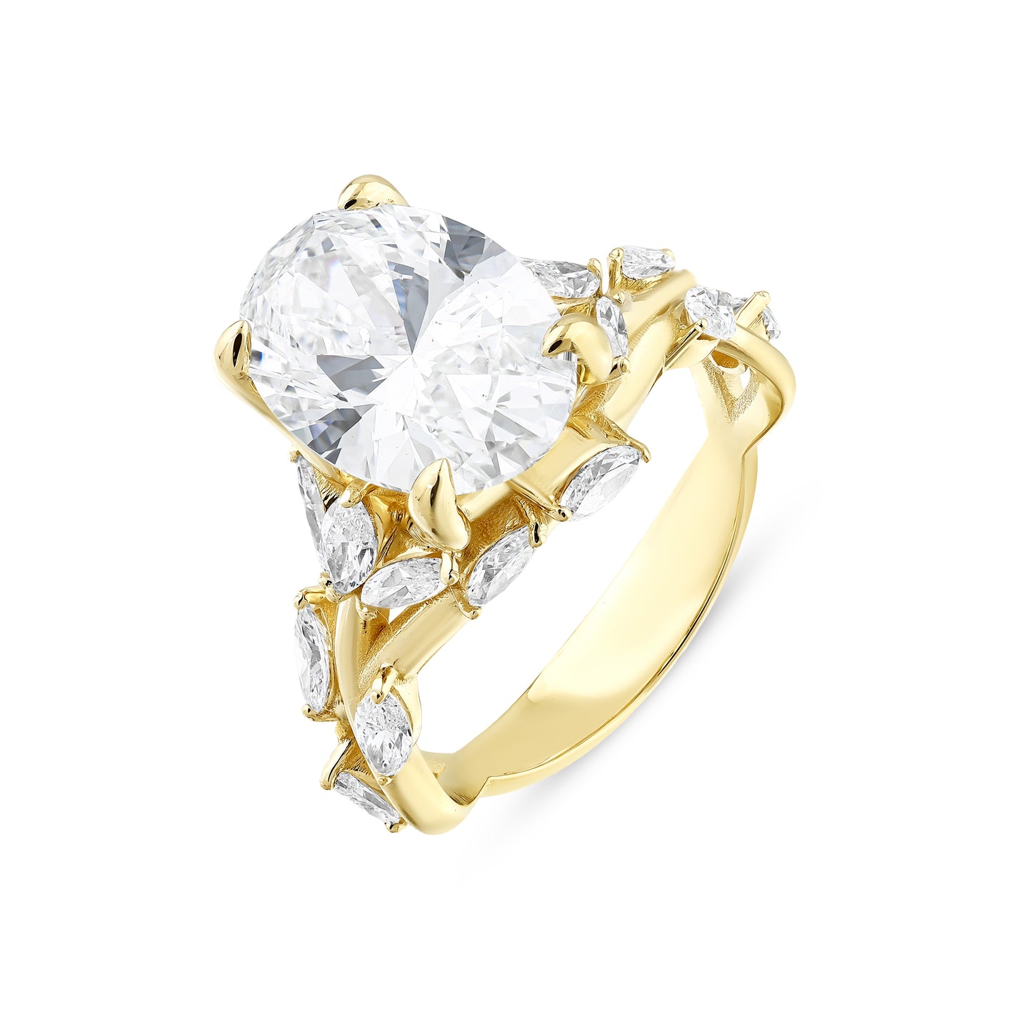 Oval Cut Engagement Ring