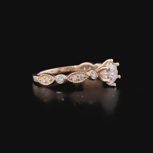 Round Cut Engagement Ring